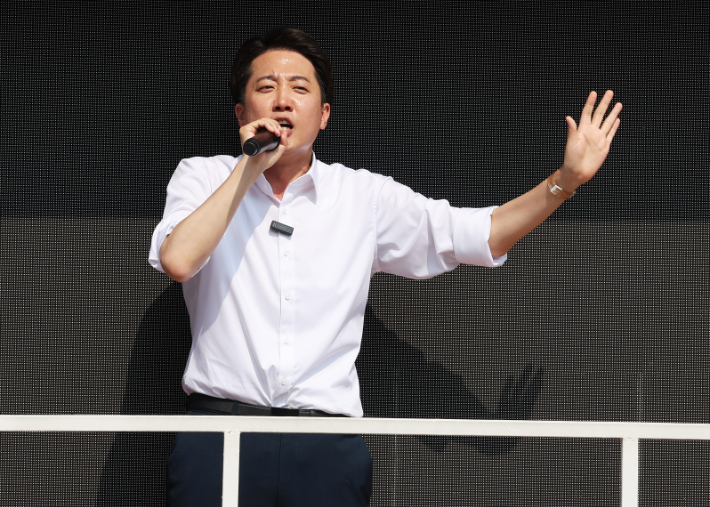 이준석 후보 동탄호수공원 유세     (화성=연합뉴스) 홍기원 기자 = 개혁신당 이준석 대선 후보가 1일 경기도 화성시 동탄호수공원에서 지지를 호소하고 있다. 2025.6.1     xanadu@yna.co.kr (끝)   <저작권자(c) 연합뉴스, 무단 전재-재배포, AI 학습 및 활용 금지> 연합뉴스