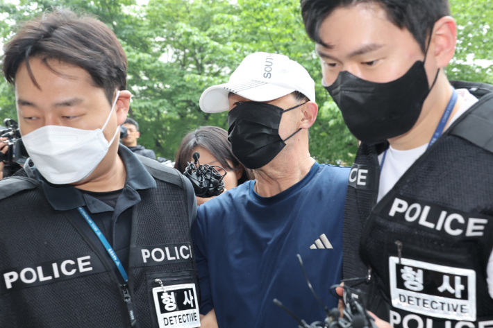 '5호선 방화범' 영장실질심사 출석…"이혼 소송 결과 불만"