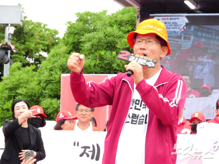제주 4·3 공산폭동 사과 거부 김문수, 제2공항은 건설 약속