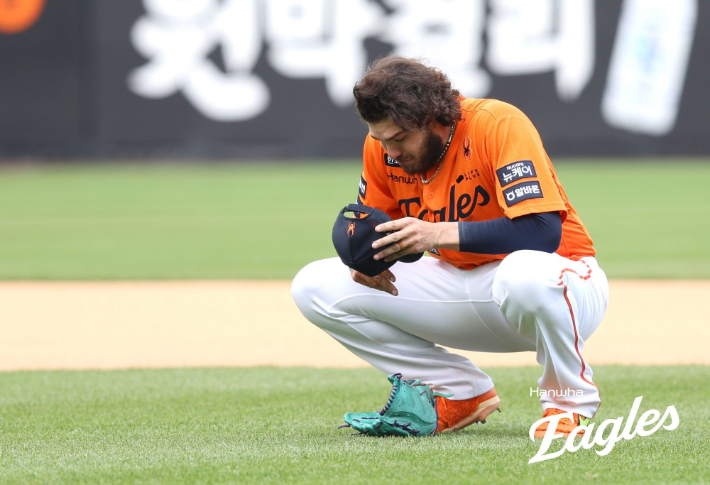 '선동열 소환' 한화 폰세, 2연속 월간 MVP? 42살 KIA 최형우의 노장 투혼?