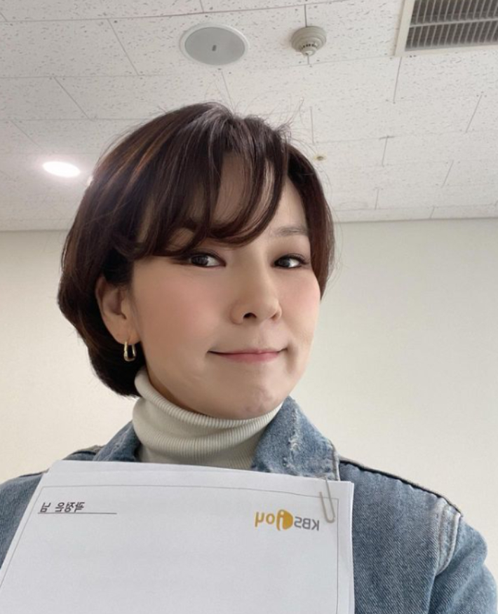 "뽑을 사람 없다고?" 곽정은의 대답은 '6시 투표'였다