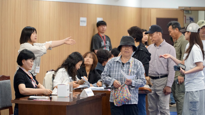 제주도의회 의원회관 투표소. 고상현 기자