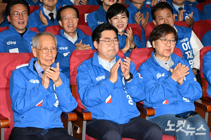 출구조사 李 51.7%…박찬대 "내란 정권에 대한 불호령"