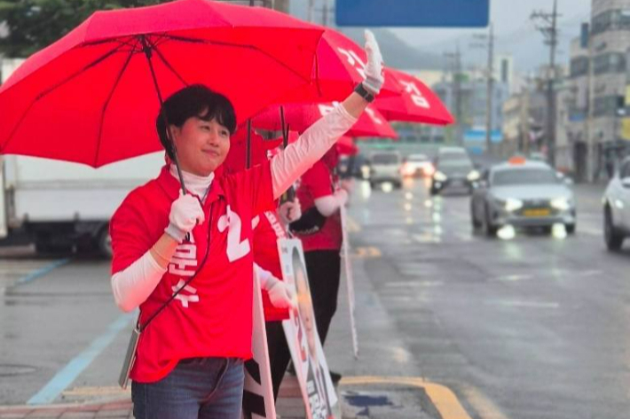 이세은 의원이 순천에서 선거운동을 하고 있다. 이세은 의원 제공