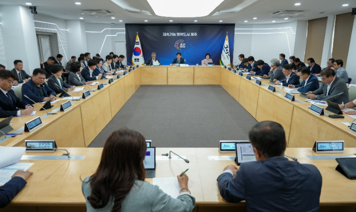 제주형 기초자치단체 도입위한 8월 주민투표 성사 '올인'