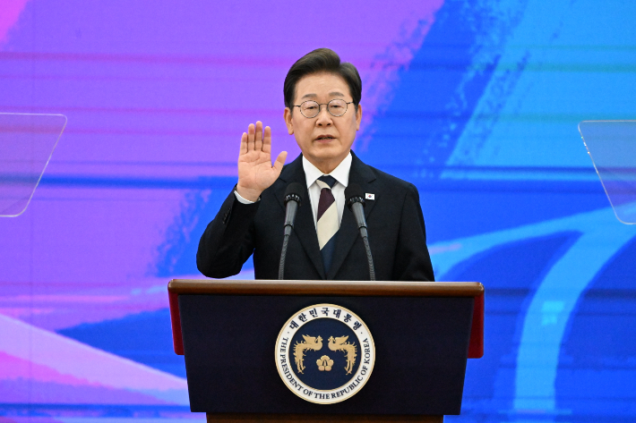 [속보]이재명 "민생회복과 경제 살리기부터 시작"