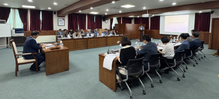 지난 4일 열린 광양경자청 제1회 경관위원회. 광양경자청 제공