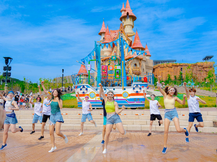 롯데월드 어드벤처 부산 제공