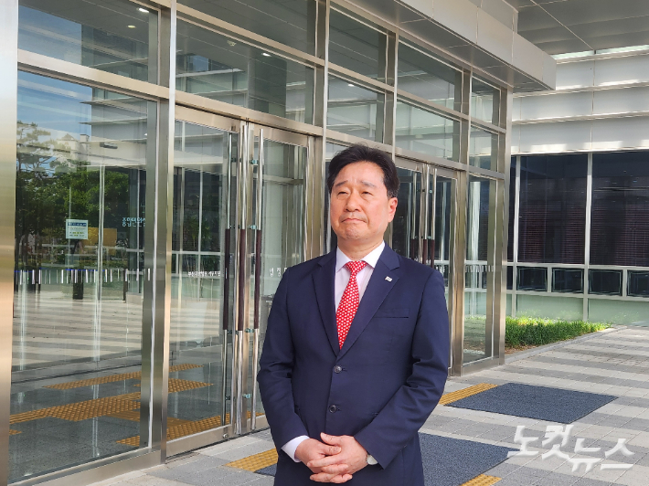 김형찬 부산 강서구청장이 5일 공직선거법 위반 혐의 재판에서 벌금 80만 원을 선고 받았다. 정혜린 기자