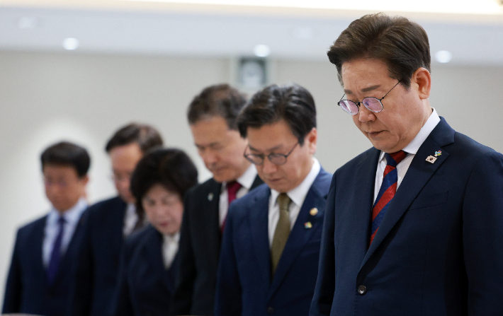 이재명 대통령, 취임 첫 국무회의…이완규·함상훈 철회[박지환의 뉴스톡]