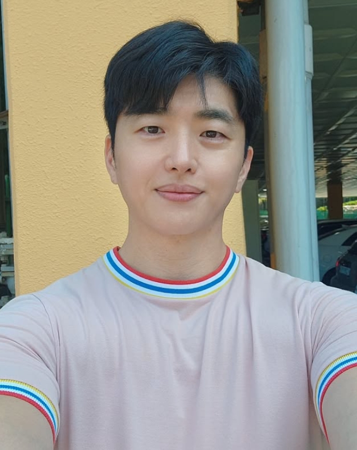'尹 비판' 후 악플 시달린 소재원 작가 "극우 2명, 용서 구해 만났더니…"