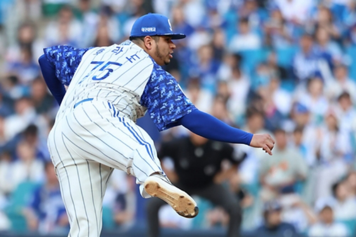 후라도, KBO 데뷔 첫 완봉승…삼성, 안타 1개 치고도 이겼다