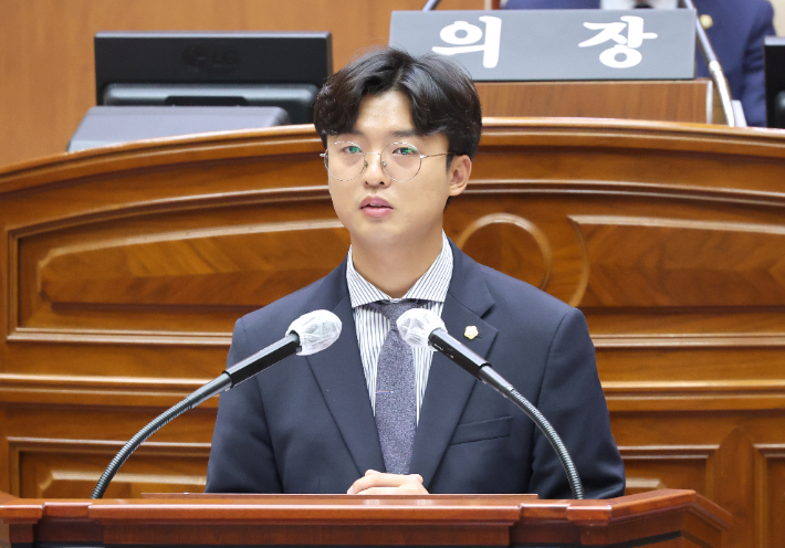 이성국 전주시의원이 10일 제420회 정례회 본회의에서 5분 자유발언을 하고 있다. 전주시의회 제공