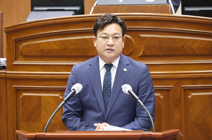 최명권 전주시의원이 10일 제420회 정례회 본회의에서 5분 자유발언을 하고 있다. 전주시의회 제공