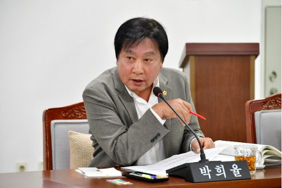 박희율 광주시의원, 상임위 활동 모습. 광주시의회 제공