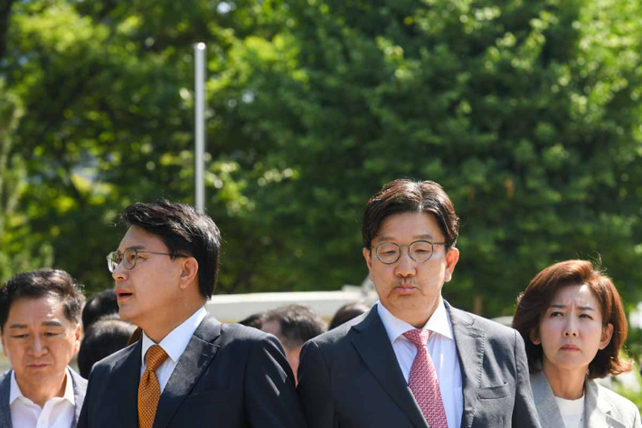 권성동 "법의 심판이 한 사람을 피해 가는 나라"[노컷네컷]