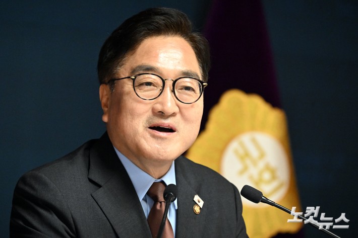 우원식 국회의장이 11일 서울 여의도 국회 사랑재에서 취임 1주년 기자간담회를 갖고 있다.