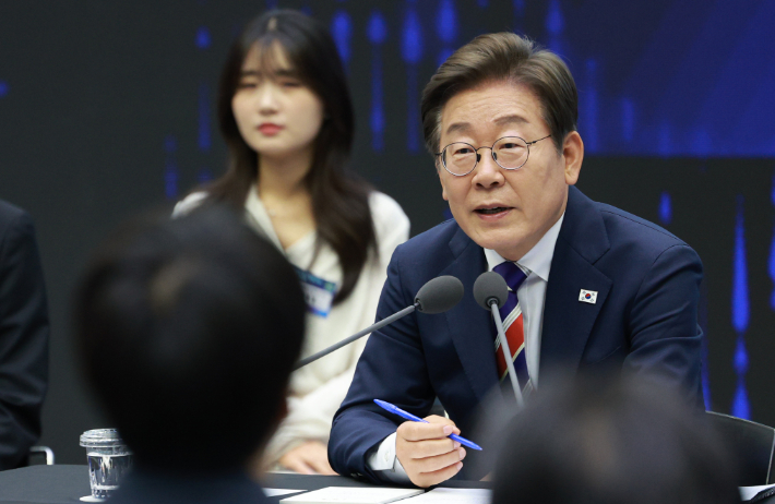 '경제회복' 천명한 李…인사 조절하며 '성장∙통합' 방점