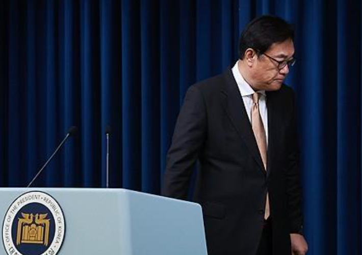 경찰, 'PC 파기 지시 의혹' 정진석 전 비서실장 입건·수사 착수