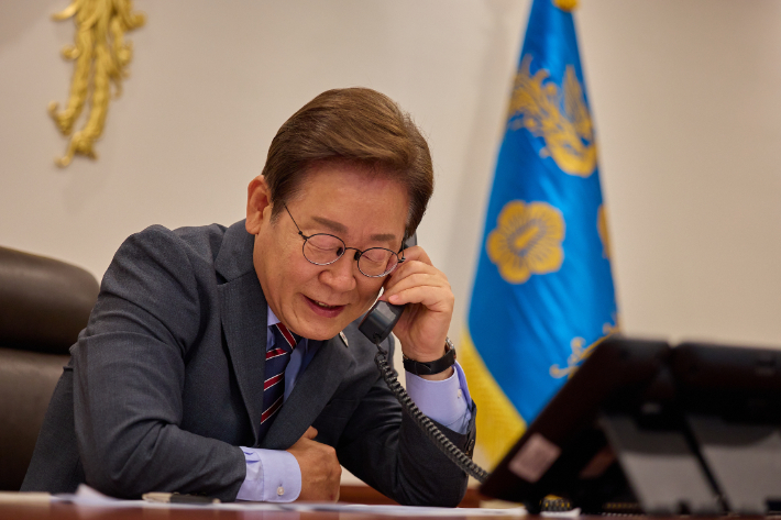 李대통령, 베트남 주석과 통화…"고속철·원전 등 협력 확대"