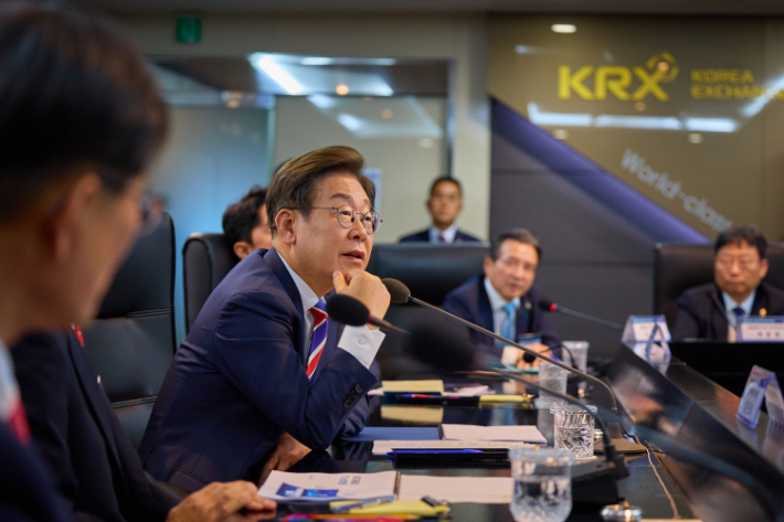 [칼럼]'이재명 랠리'에 거는 개미들의 기대