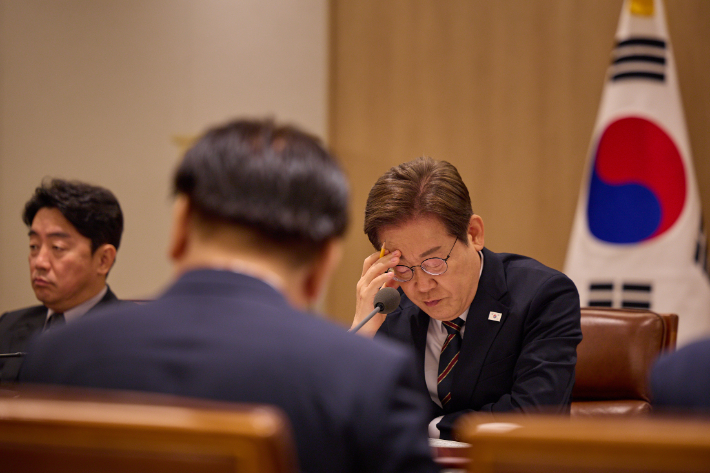 [속보]與, 3대 특검 후보자에 조은석·민중기·이윤제 추천