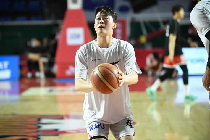 선수 생활 연장한 KBL 가드 최창진, 한국가스공사 유니폼 입는다