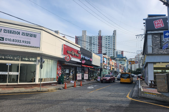 골목형 상점가로 지정된 나운금빛상가. 군산시 제공