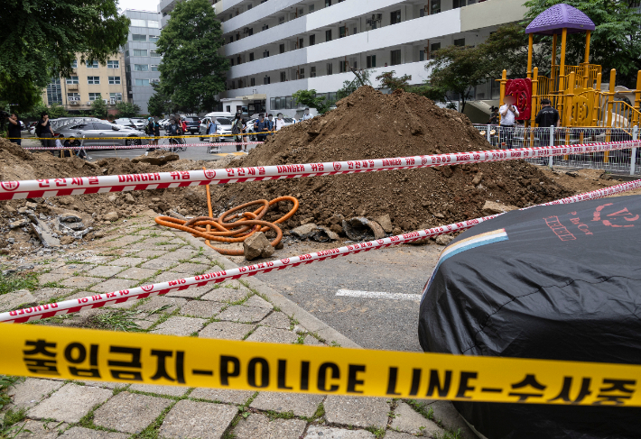 서울 은마아파트 공사장서 노동자 2명 매몰…1명 끝내 사망