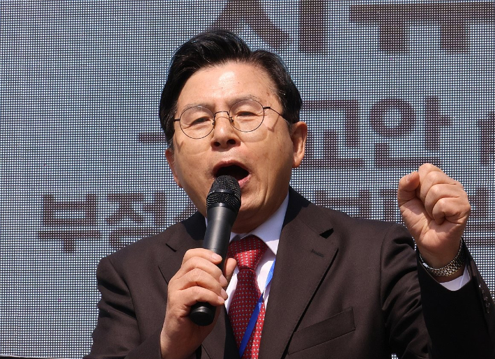 경찰, '부정선거 주장' 황교안 수사 착수…선관위 고발인 조사