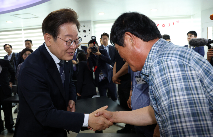 강화서 대북전단 살포에…李대통령 "예방·처벌 대책" 지시