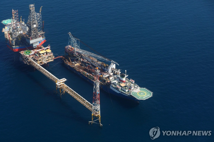 이스라엘, 이틀째 이란 공습…美-이란 6차 핵협상 취소
