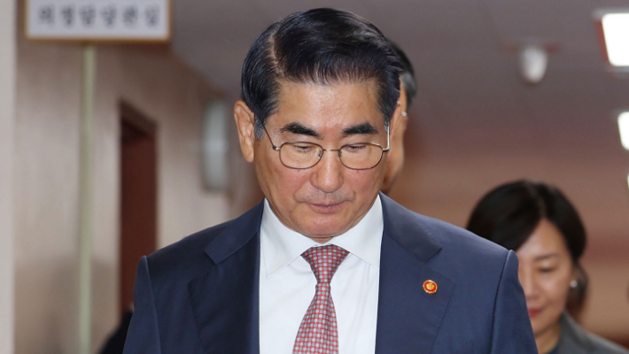 구속만료 앞둔 김용현…보석으로 '안전장치' 둘까
