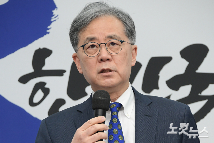 [속보]안보실 1차장에 김현종 前국방개혁비서관