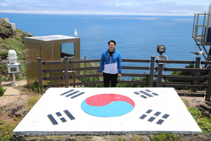 민주당 전용기, 독도행…李정부 출범 첫 여권인사 방문