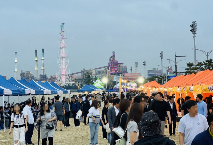 13일과 14일 송도해수욕장 일원에서 개최된 포송마차 축제. 포항시 제공