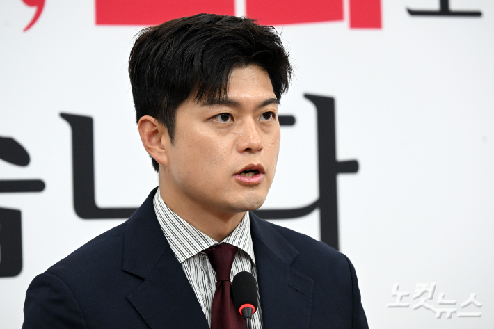 [속보]김용태 "개혁안 당원조사하면 결과 무관 사퇴"