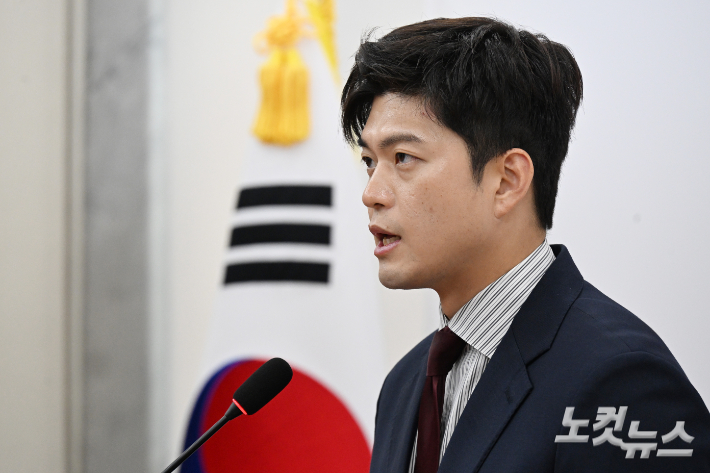 김용태 "새 원내대표, '5대 개혁안' 당원 여론조사시 사퇴"