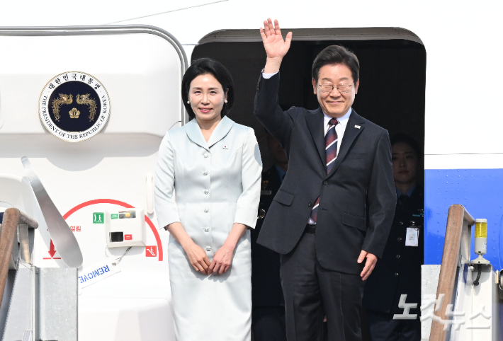 G7 출국 李대통령 "대한민국 신속 정상화 보여주는 것 필요"