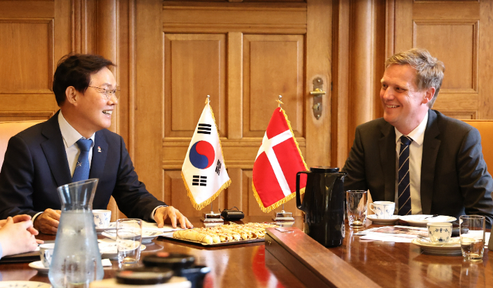 경남대표단 덴마크 코펜하겐시 방문. 경남도청 제공 