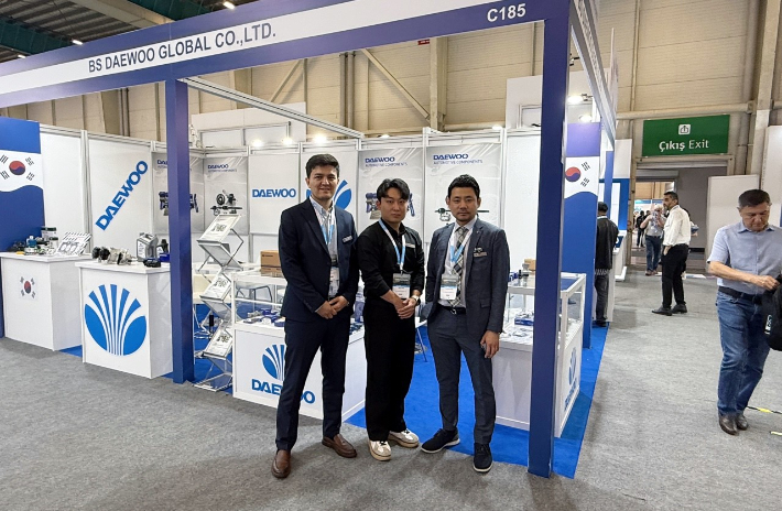 동국대학교 WISE캠퍼스 GTEP 사업단이 튀르키예 이스탄불에서 열린 'AUTOMECHANIKA ISTANBUL 2025' 전시회에 참가했다. 동국대 제공