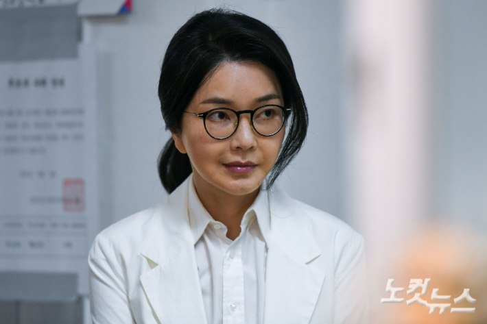 검찰, 김건희 여사 '주가조작 인식' 의심 녹음파일 확보