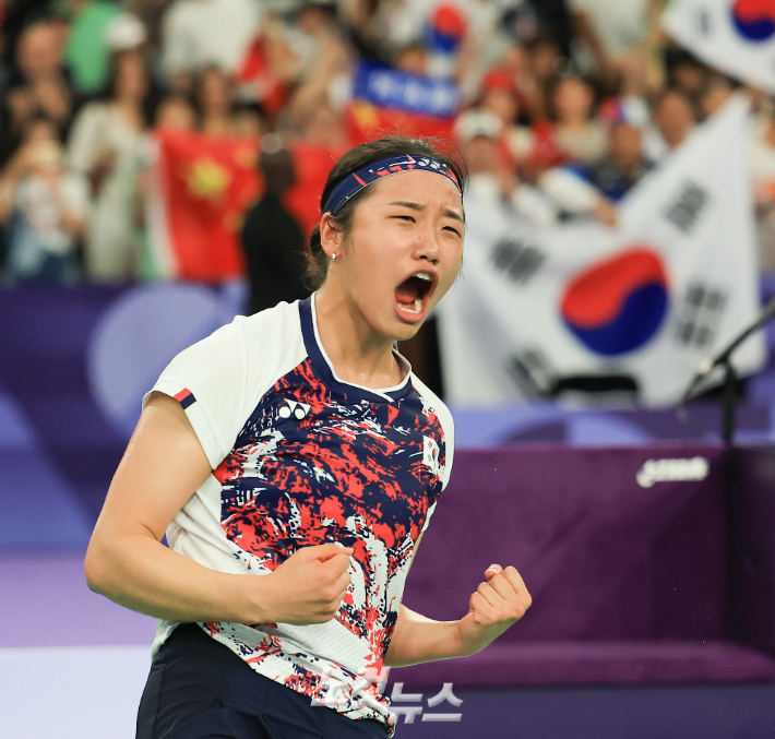 [단독]'파리 폭탄 발언' 안세영, 연 20억+@ 이용대 넘어 역대 최고 대우…요넥스와 초대형 계약 눈앞