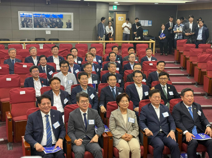 공영민 군수 등이 참석한 참좋은지방정부협의회. 고흥군 제공