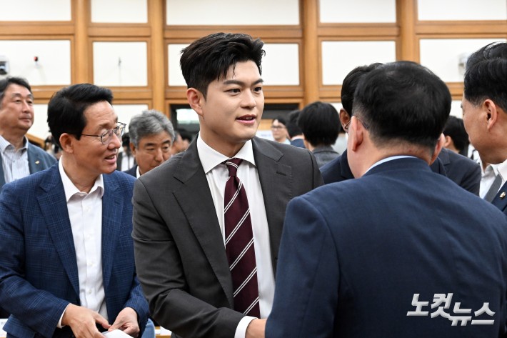 국민의힘 김용태 비상대책위원장이 18일 서울 여의도 국회 의원회관에서 열린 