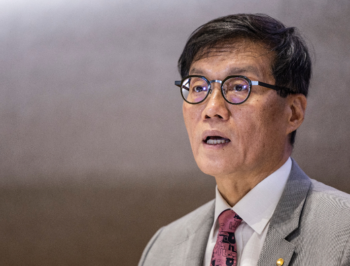 이창용 "수도권 부동산 공급안 나와야…장단기 대책 필요"(종합)
