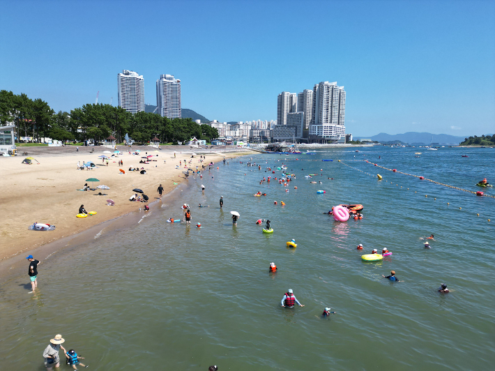 여수 웅천해수욕장. 여수시 제공