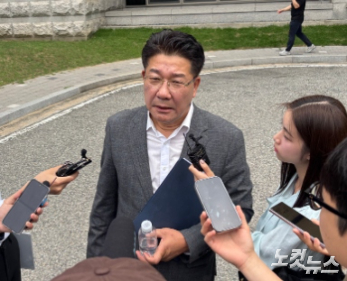 복당 제의 '성범죄 옹호당' 지적하자 '안희정·박원순·오거돈' 소환