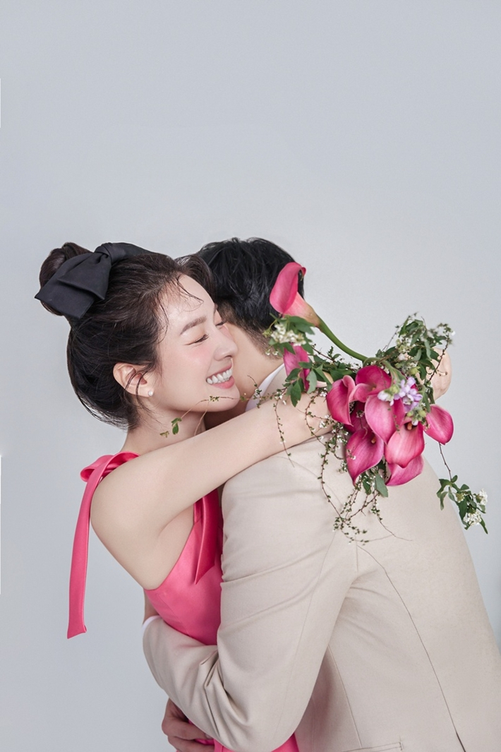 방송인 하지혜, 22일 결혼…동생 하동균이 축가
