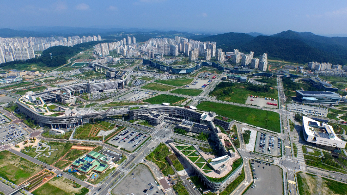 "尹 내란 뒤 '알박기 인사' 84명…국토부·환경부 집중"